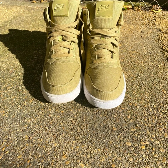 Nike Court Borough Mid Prem Olive Mens 10.5 no box - Picture 5 of 6